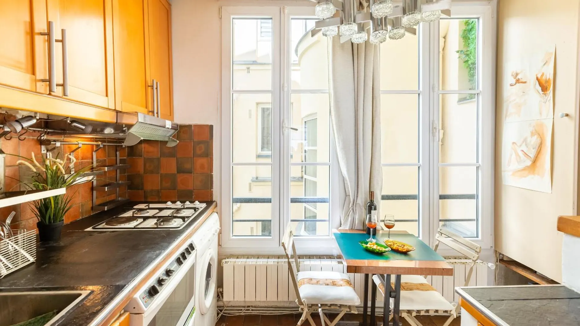 Apartment De 3 P, Baroque Et Vues Sur Toits Du Marais Paris