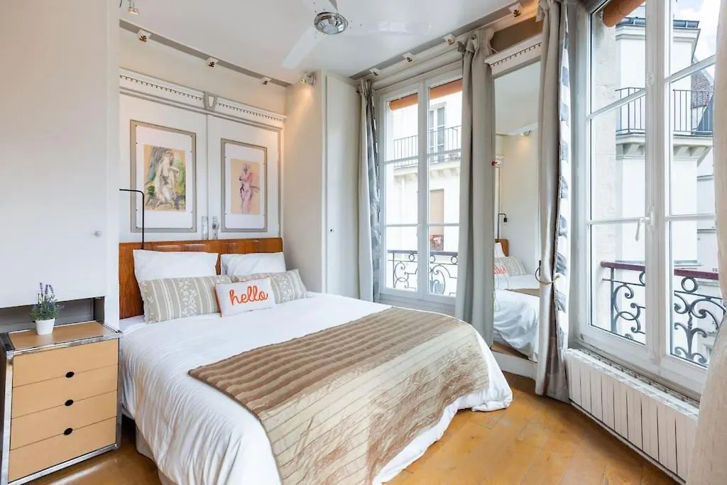 De 3 P, Baroque Et Vues Sur Toits Du Marais Apartamento